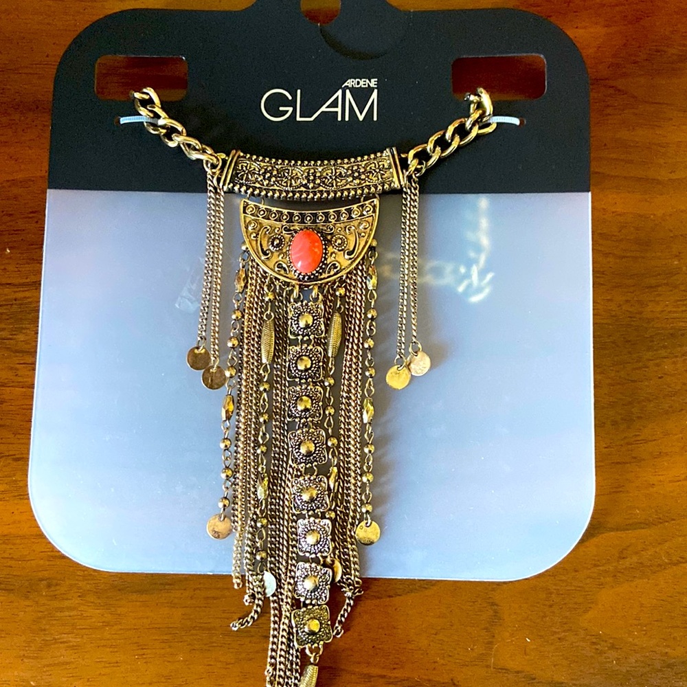 🆕 Beautiful glam statement piece necklace